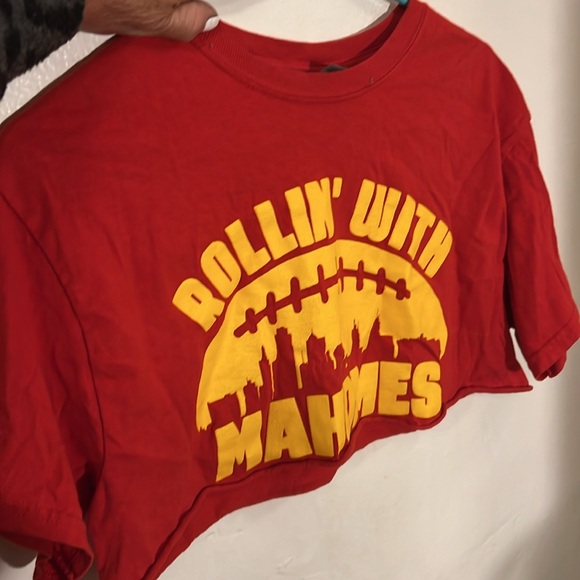 Red crop top in red. - Picture 6 of 9